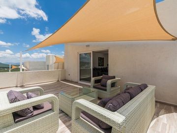 CASA EN VENTA CON HERMOSA VISTA