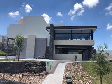 CASA EN VENTA CON HERMOSA VISTA