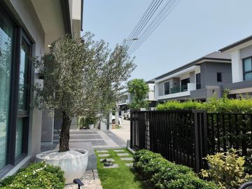 For Sale 4 bedrooms 5 bathroom The City Bangna