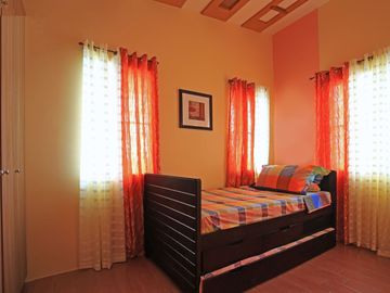 AFFORDABLE TOWNHOUSE STEFANIA MODEL HOUSE & LOT FOR SALE IN BRGY. HUGO PEREZ TRECE MARTIREZ CAVITE