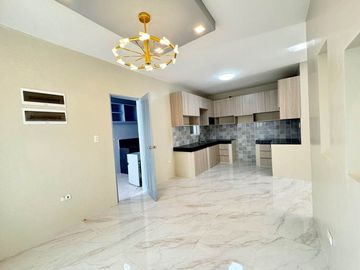 Contemporary 4 Bedrooms Well-Maintained 3-Storey House and Lot in Green Meadows @ Orchard Salitran 4 Dasmariñas Cavite