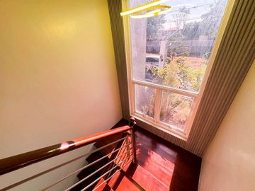 Contemporary 4 Bedrooms Well-Maintained 3-Storey House and Lot in Green Meadows @ Orchard Salitran 4 Dasmariñas Cavite