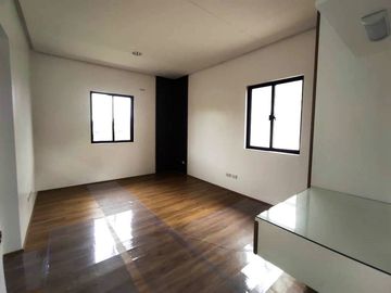 Brand New 2-Storey House and Lot in Grand Parkplace Village Imus Cavite