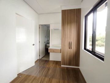 Brand New 2-Storey House and Lot in Grand Parkplace Village Imus Cavite
