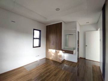 Brand New 2-Storey House and Lot in Grand Parkplace Village Imus Cavite