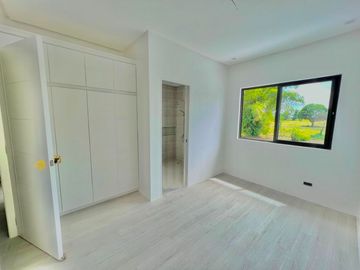 Brand new DUPLEX house and lot in Pilar Village with spacious living area and dining area