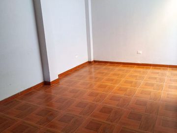 Se Vende Casa Frente A Parque En Urb San Antonio