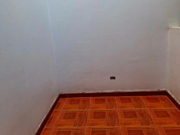 Se Vende Casa Frente A Parque En Urb San Antonio