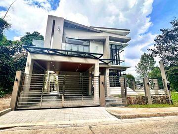 5 Bedrooms Newly built Modern House for sale in Tagaytay