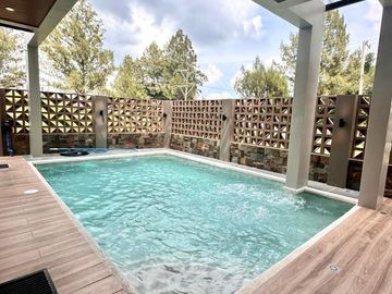 5 Bedrooms Newly built Modern House for sale in Tagaytay