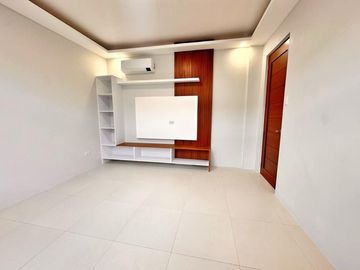 Brand new 4 bedrooms Modern House for sale in Bf Homes