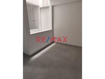 Venta De Departamento En Estreno