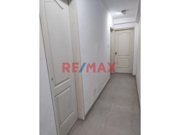 Venta De Departamento En Estreno