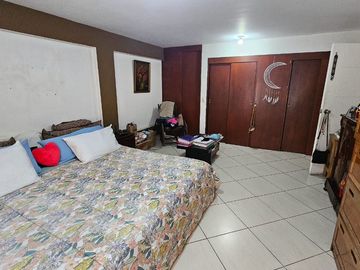 VENDO DEPARTAMENTO 1ER PISO 183M2 – SAN BORJA NORTE