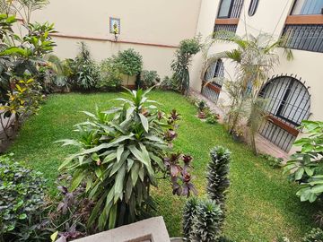 VENDO DEPARTAMENTO 1ER PISO 183M2 – SAN BORJA NORTE