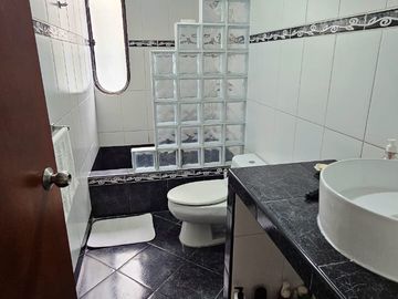 VENDO DEPARTAMENTO 1ER PISO 183M2 – SAN BORJA NORTE