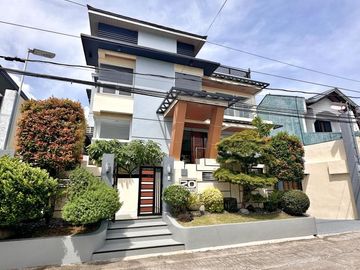 Well Maintain Multi level House and Lot for sale in Bf Homes phase 2