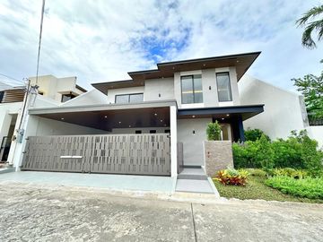 Brand new Modern exquisite House with Elevator For sale in Bf Homes