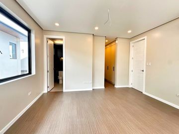 Brand new Modern exquisite House with Elevator For sale in Bf Homes