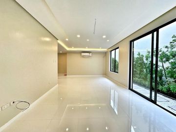 Brand new Modern exquisite House with Elevator For sale in Bf Homes