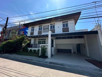 Modern  Zen Design Single attached For sale in BF Homes
