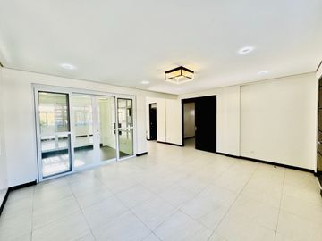 Modern  Zen Design Single attached For sale in BF Homes