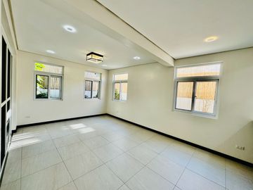 Modern  Zen Design Single attached For sale in BF Homes