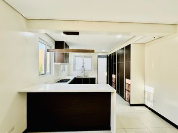 Modern  Zen Design Single attached For sale in BF Homes