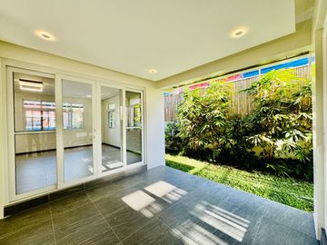Modern  Zen Design Single attached For sale in BF Homes