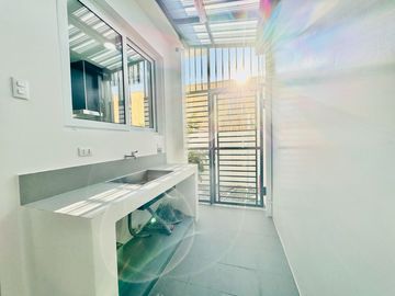 Modern  Zen Design Single attached For sale in BF Homes