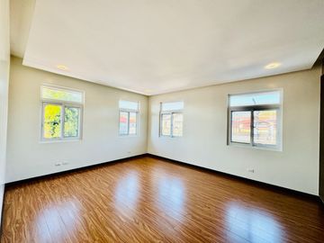 Modern  Zen Design Single attached For sale in BF Homes