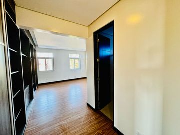 Modern  Zen Design Single attached For sale in BF Homes