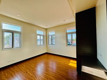 Modern  Zen Design Single attached For sale in BF Homes
