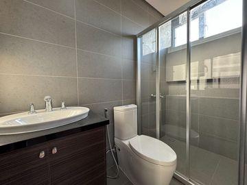 Modern  Zen Design Single attached For sale in BF Homes