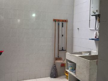 Se vende casa en el barrio Santa Monica