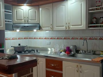 Se vende casa en el barrio Santa Monica