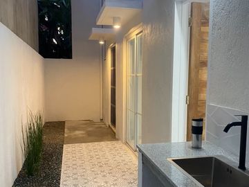 FOR SALE NEWLY MADE SPACIOUS MODERN 2 STOREY HOUSE IN CAVITE