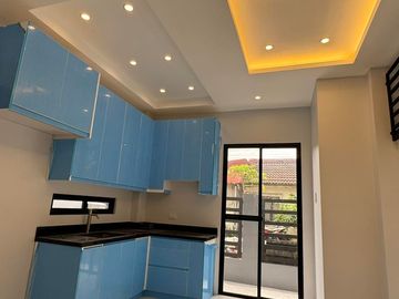 FOR SALE AMAZING MODERN 2 STOREY DUPLEX HOUSE IN LAGUNA