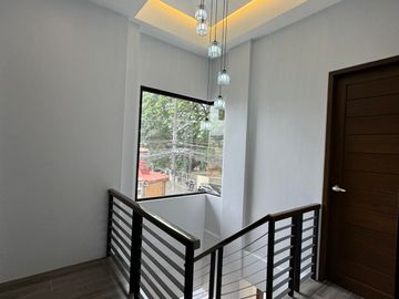 FOR SALE AMAZING MODERN 2 STOREY DUPLEX HOUSE IN LAGUNA