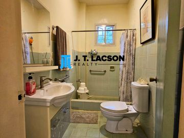 🏡 Spacious 3-Bedroom House + Guest Suite with Mancave – Ready to Move In!
