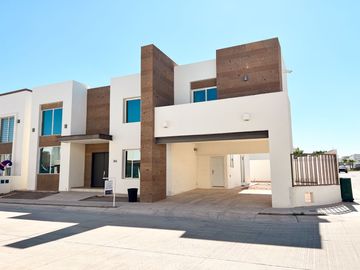 VENTA Casa La Coruña Residencial
