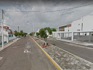 CASA EN VENTA EN IRAPUATO LOMAS DEL PEDREGAL