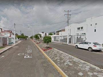 CASA EN VENTA EN IRAPUATO LOMAS DEL PEDREGAL