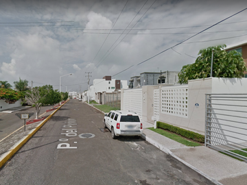 CASA EN VENTA EN IRAPUATO LOMAS DEL PEDREGAL