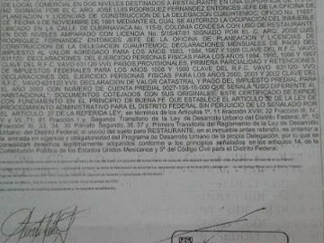 Venta de casa: 4 recámaras, 3.5 baños, también con uso de suelo comercial en Col. Condesa