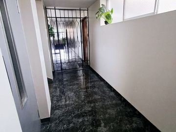 Vendo Amplio Y Hermoso Dpto En Magdalena, Limite Con San Isidro!