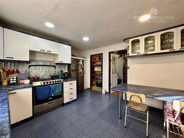 SAN VICENTE - VENDE CASA 3D 2B PISCINA - LA CORA