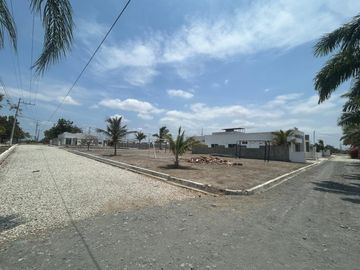 EN VENTA TERRENO EN PLAYAS DE VILLAMIL