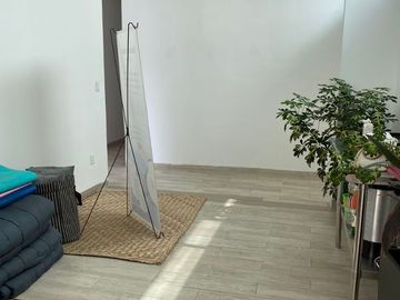 Venta de edificio de oficinas impecable: 929m2 constr. 4 niveles, elevador. Col. Roma Norte