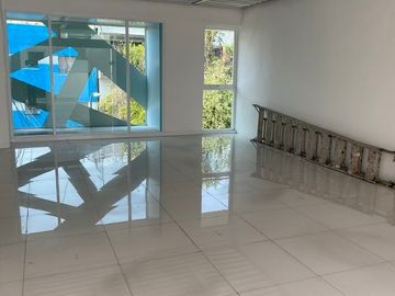 Venta de edificio de oficinas impecable: 929m2 constr. 4 niveles, elevador. Col. Roma Norte